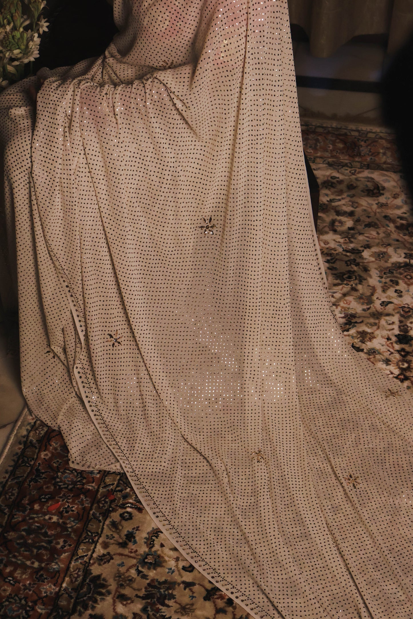 Lakh Daana Saree